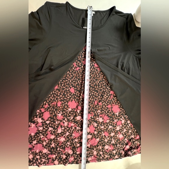 Avenue Ally Border Tunic, VERY SOFT! Color Rose Treasure Border, Size 22/24, NWT - Picture 7 of 11